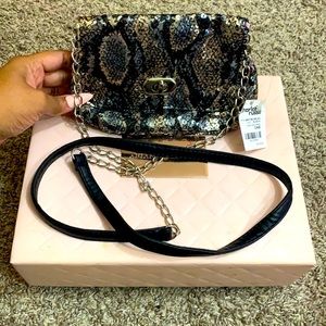 👛 💕Charlotte Russe cross body snakeskin purse👛💕